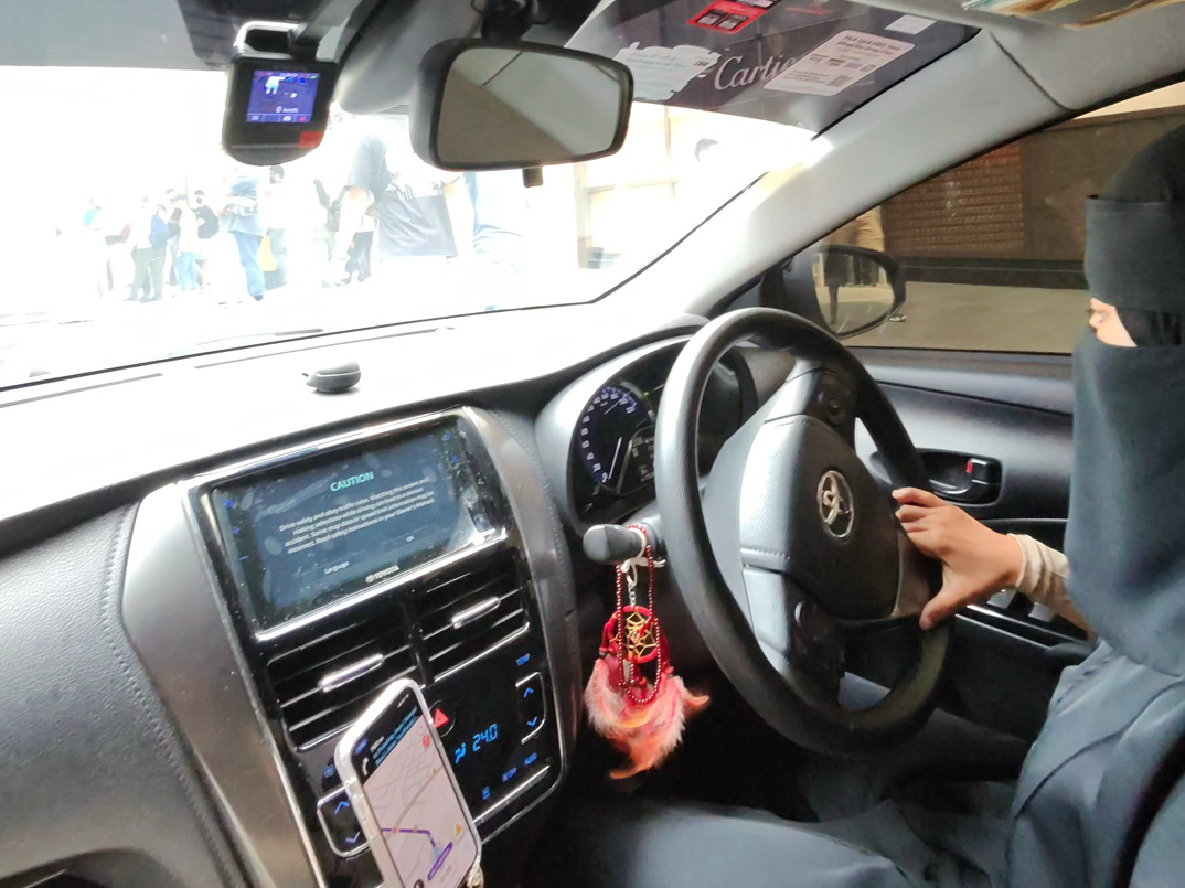 穆斯林女性司机